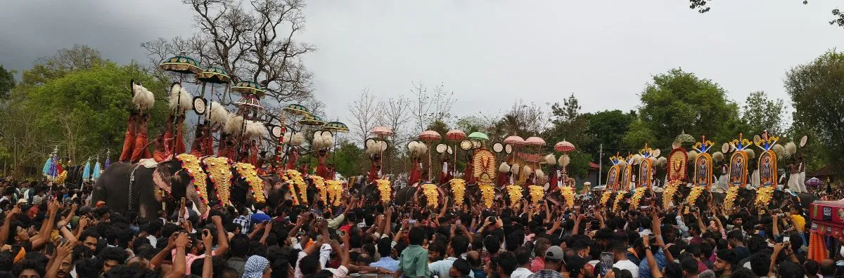 Traditional adipoloi reflecting heritage and culture
